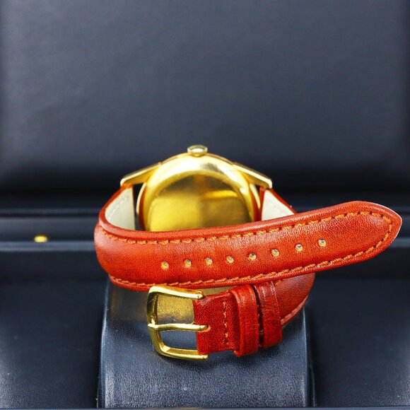 IWC Vintage Circa 1960s Manual Wind, Cream Dial - 18kt Yellow Gold on Strap - Picture 5 of 10